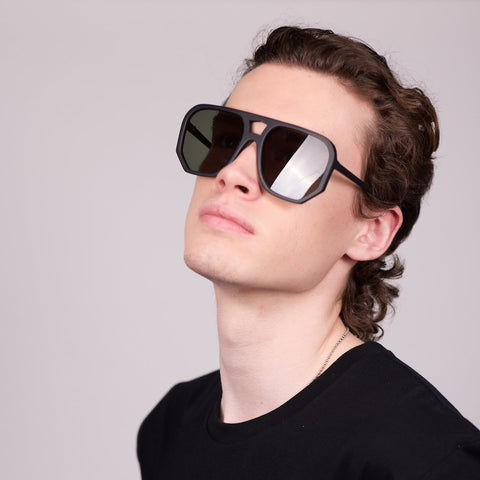 Wager - Matt Black w/ Green Monochrome Lens