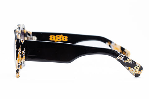 Hostage - Black/Cream