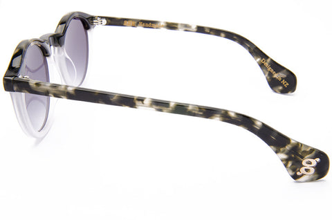 Eager - Grey Fade - AgeEyewear